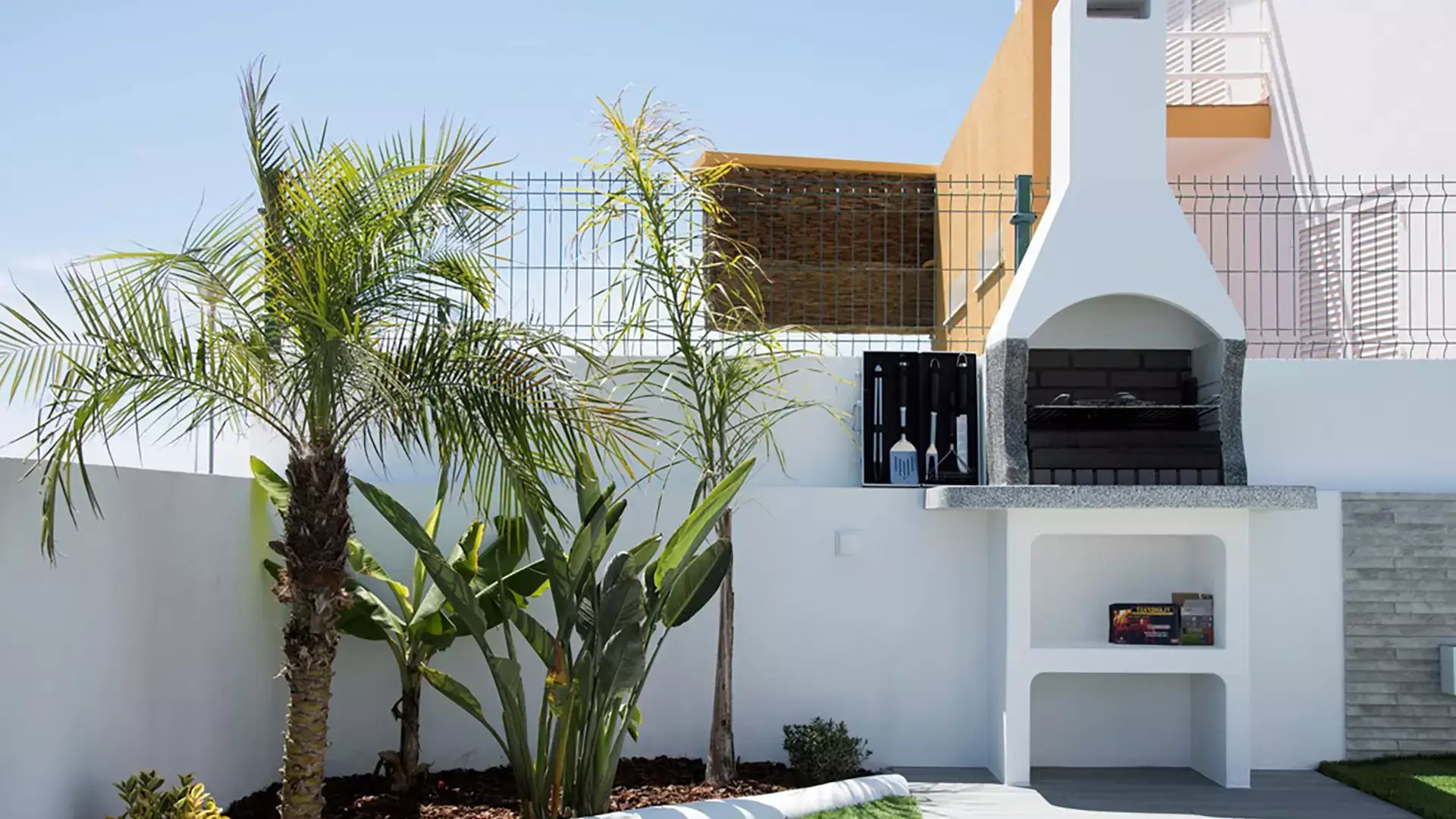 Casa Maré Alta by Estilo Lusitano