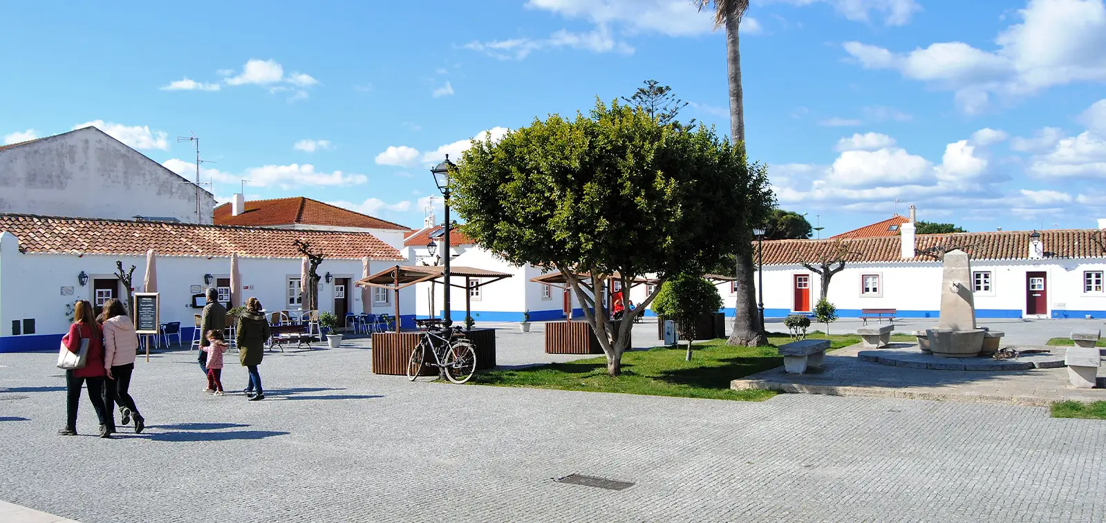Largo de Porto Covo